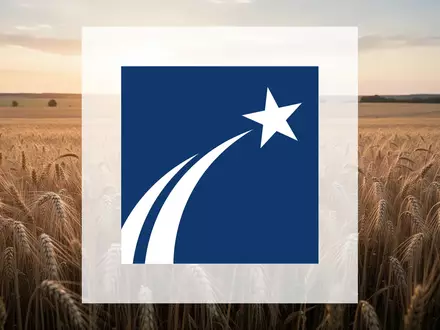 Weites goldenes Weizenfeld bei Sonnenuntergang als Symbol für Investitionen in die Landwirtschaft - Foto: über boerse-global.de