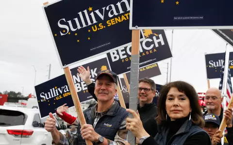 Bei der Vorwahl in Alaska traten gleich zwei Republikaner namens Sullivan an. (Archivbild) - Foto: Mark Thiessen/AP/dpa