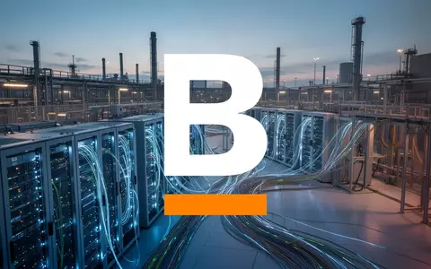 Moderne Rechenzentrum-Infrastruktur mit leuchtenden Glasfaserkabeln in einer nächtlichen Industrieumgebung. - Foto: über boerse-global.de