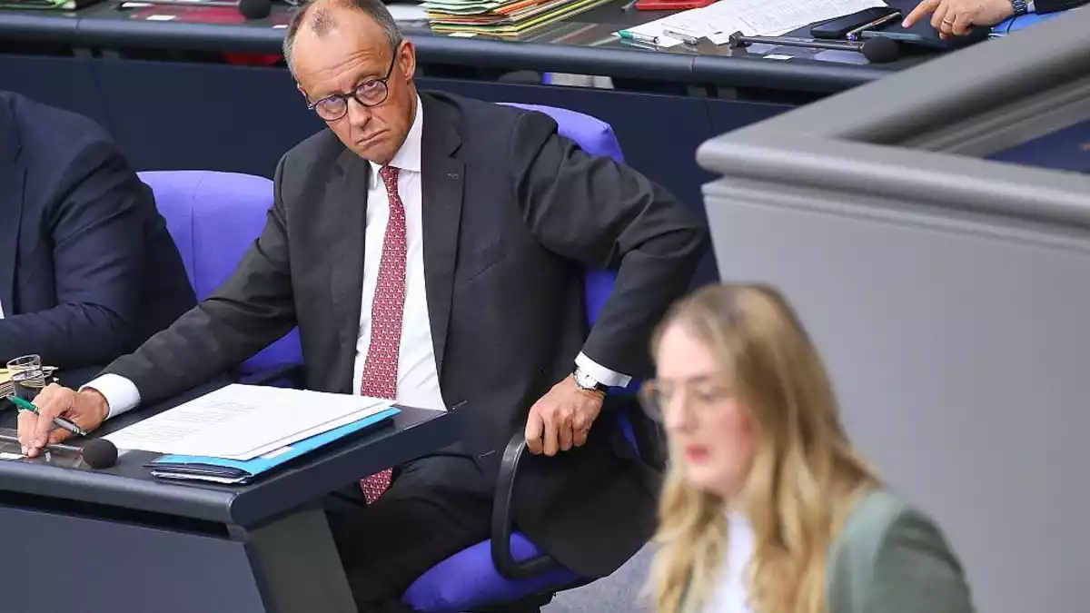 Dröge wirft Merz Schweigen in Klimakrise vor