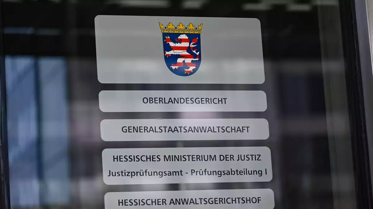 Schwere Steuerhinterziehung zulasten der Staatskasse: Seit Jahren arbeitet die Justiz den Cum-Ex-Skandal auf. (Symbolbild) - Bild: Arne Dedert/dpa