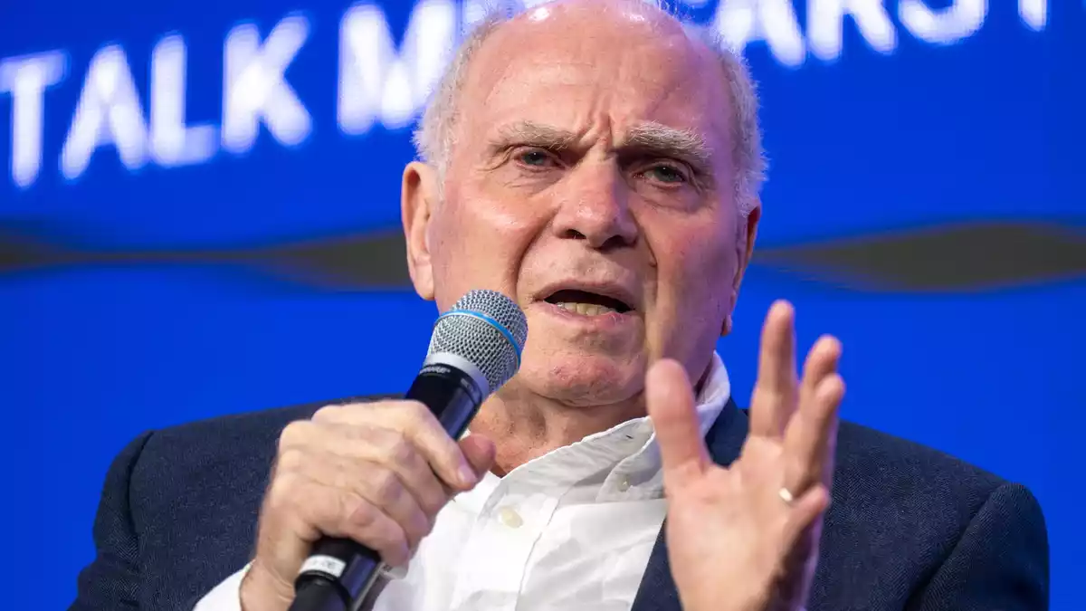 Uli Hoeneß sieht die Rolle von Jürgen Klopps Berater Marc Kosicke beim DFB kritisch. (Archivfoto) - Bild: Peter Kneffel/dpa