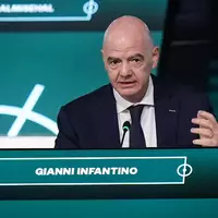 Wird jetzt auch von Fan-Vereinigungen massiv angegangen: Gianni Infantino. (Archivbild)  - Foto: Darryl Dyck/The Canadian Press/AP/dpa