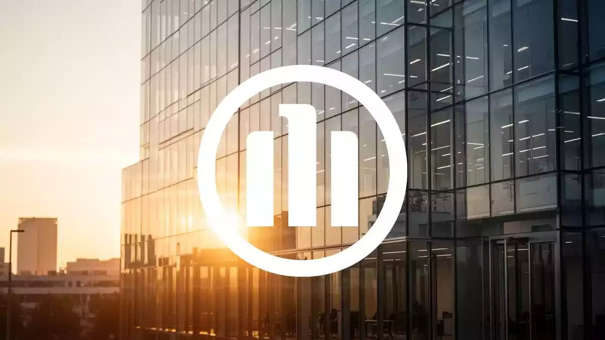 Allianz Invests €2B in PIMCO and HSBC Life Singapore, Boosts Buybacks