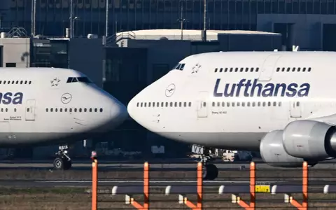 Die Boeing 747 hatte mehr als 350 Passagiere an Bord. (Symbolbild) - Foto: Arne Dedert/dpa