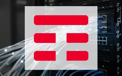 Abstrakte Darstellung moderner Glasfaserkabel und digitaler Infrastruktur in einem professionellen, geschäftlichen Kontext. - Foto: über boerse-global.de
