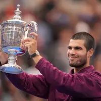 Carlos Alcaraz hat sein Comeback auf dem Tennis-Court angekündigt. (Archivbild) - Foto: Seth Wenig/AP/dpa