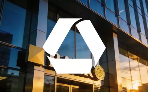 Moderne Bankarchitektur in der Abenddämmerung als Symbol für den Finanzsektor und geldpolitische Entscheidungen. - Foto: über boerse-global.de