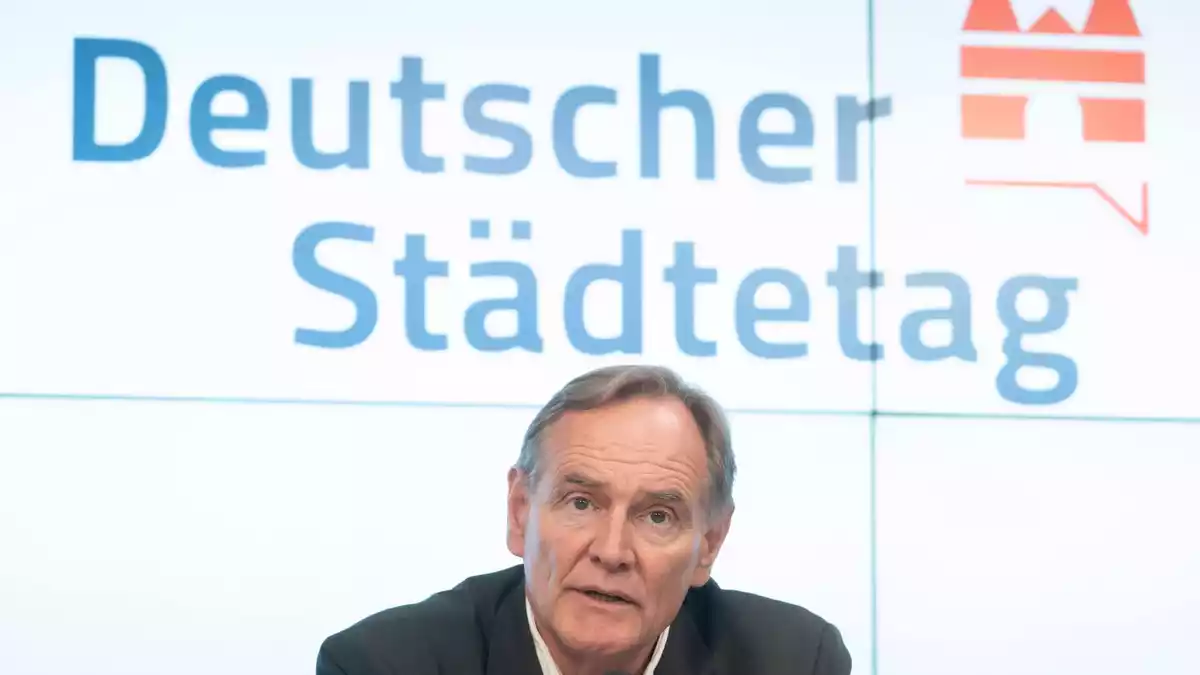 Jung will den Umbau der Pflegeversicherung zu einer Vollversicherung. (Archivbild) - Bild: Marijan Murat/dpa
