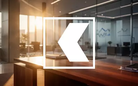 Modernes, minimalistisches Büroambiente mit warmem Licht als Symbol für finanzielle Stabilität und Wachstum. - Foto: über boerse-global.de