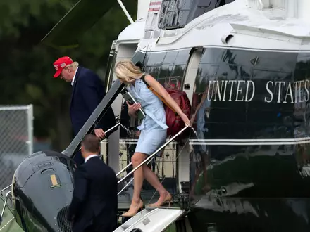 Natalie Harp ist oft an Trumps Seite zu sehen (Archivbild). - Foto: Jose Luis Magana/AP/dpa