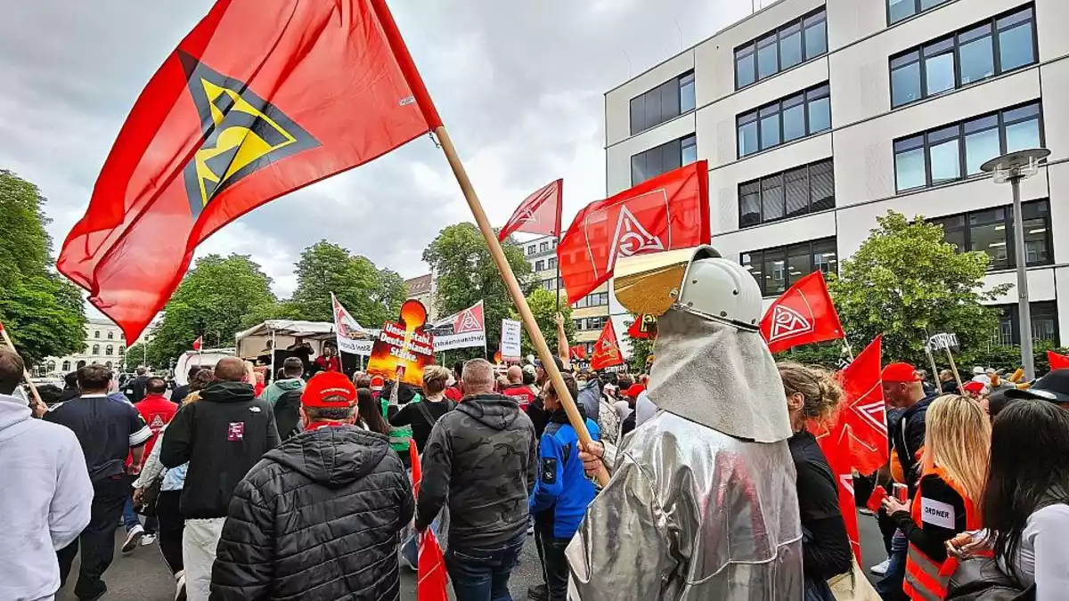 IG Metall erwägt flexible Gehaltsaufschläge für Betriebe