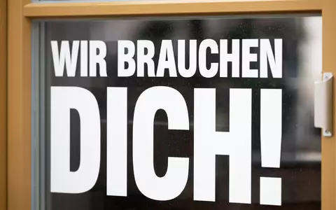 Knapp einem Viertel der Unternehmen fehlen Fachkräfte. (Archivbild) - Foto: Sebastian Kahnert/dpa