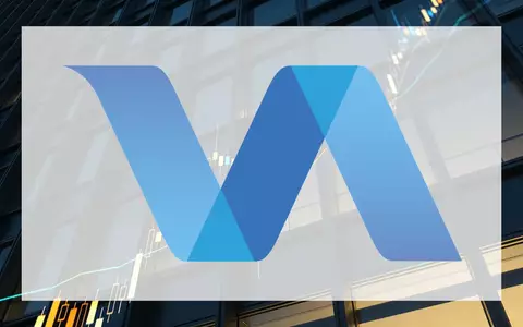 Abstrakte Darstellung von Marktdynamik und Finanztrends durch Lichtreflexionen auf moderner Architektur. - Foto: über boerse-global.de
