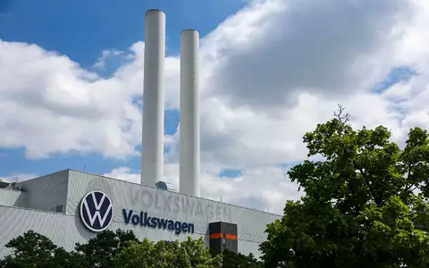 Pionier bei E-Autos: Die Autofabrik von Volkswagen in Zwickau. (Archivbild) - Foto: Jan Woitas/dpa