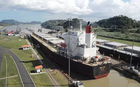 Frachtschiff im Panama-Kanal (Archiv) - Foto: via dts Nachrichtenagentur