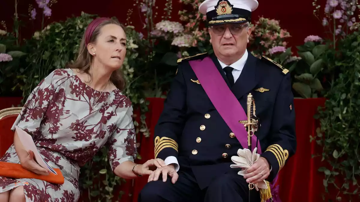 Prinzessin Claire und Prinz Laurent von Belgien sind seit 2003 verheiratet und haben drei Kinder. Mittlerweile hat Laurent auch einen unehelichen Sohn anerkannt. (Archivbild aus 2022) - Bild: Bruno Fahy/BELGA/dpa