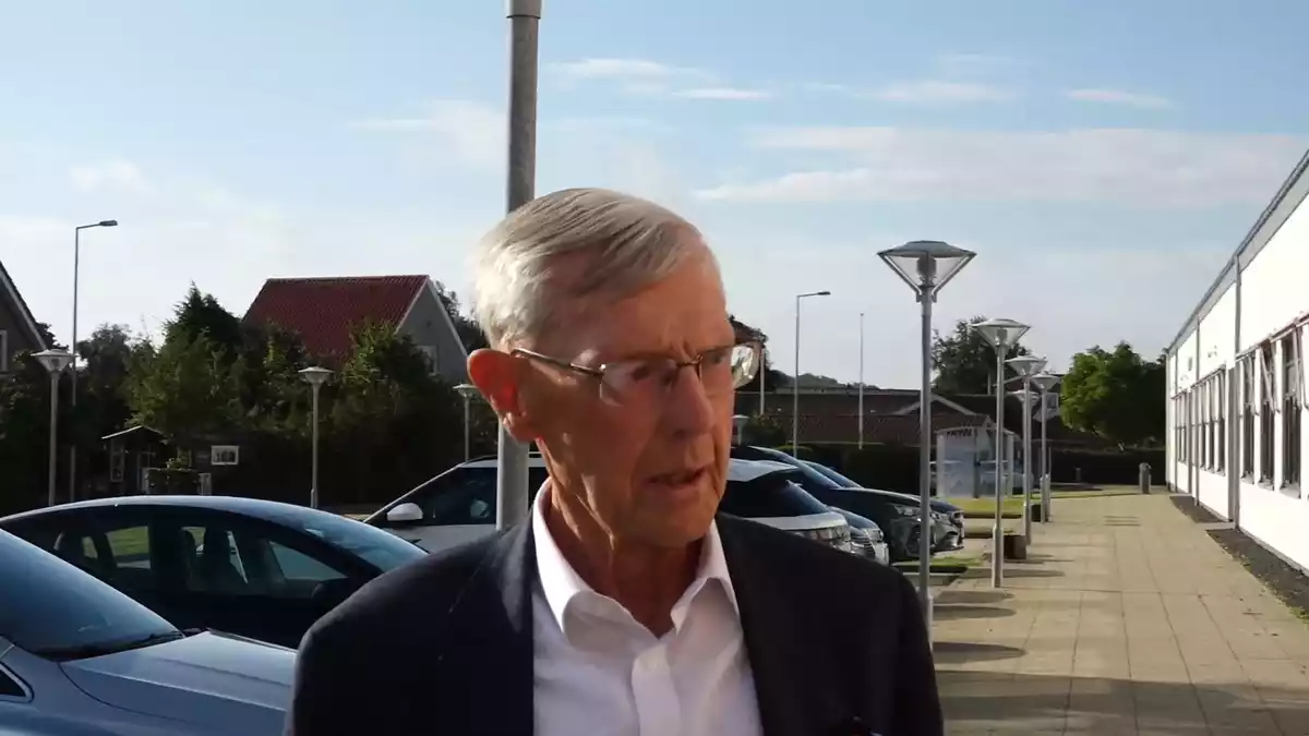 Steakhaus-Gründer Eugen Block will seine Enkelkinder wiedersehen.  - Bild: Marcus Golejewski/dpa
