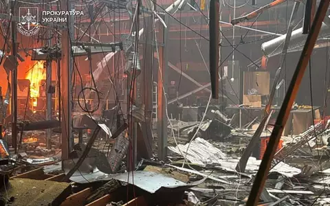 Russland griff das Einkaufszentrum nach ukrainischen Angaben in zwei Wellen an.  - Foto: ---/Staatsanwaltschaft der Ukraine/dpa