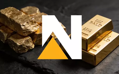 Glänzende Goldbarren auf einer dunklen Schieferoberfläche in einer professionellen Finanzumgebung. - Foto: über boerse-global.de