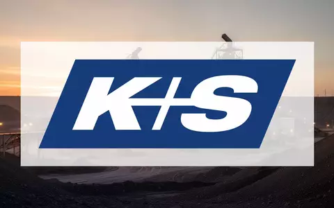 Industrielle Kalimine bei Sonnenaufgang, symbolisch für die Agrarchemiebranche. - Foto: über boerse-global.de