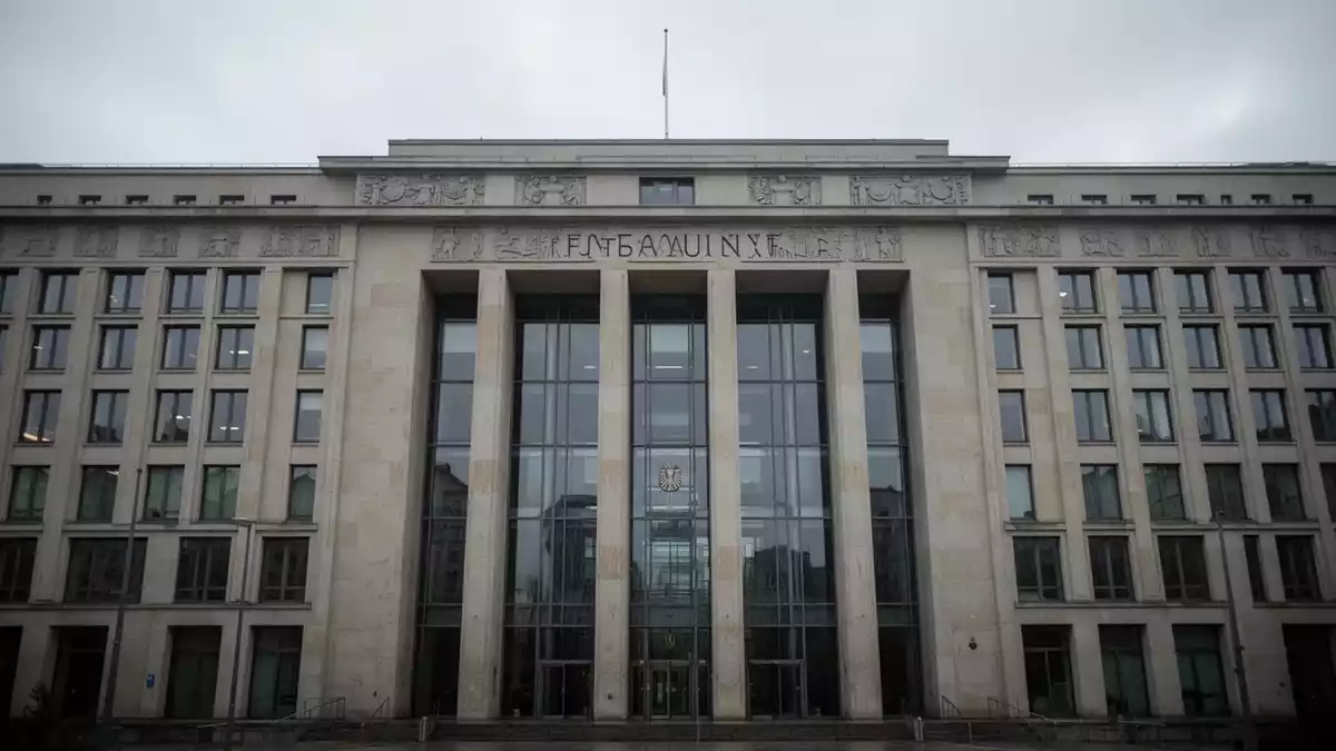 Justizministerin plant Grundgesetzänderung zum Schutz queerer Menschen