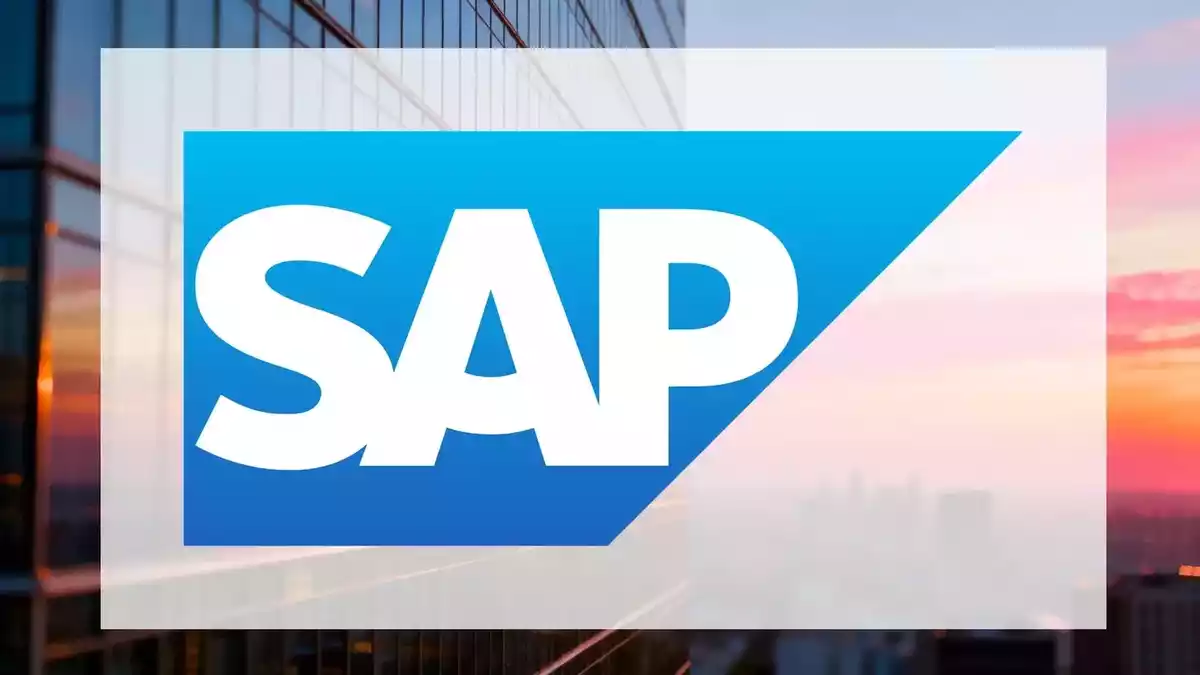 SAP Stock Overbought Signals vs Strong Analyst Buy Ratings and AI Growth