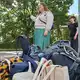 Antonina Eliseeva (l.) freut sich darauf, neue Länder zu entdecken. - Bild: Kai Morschlatt/dpa