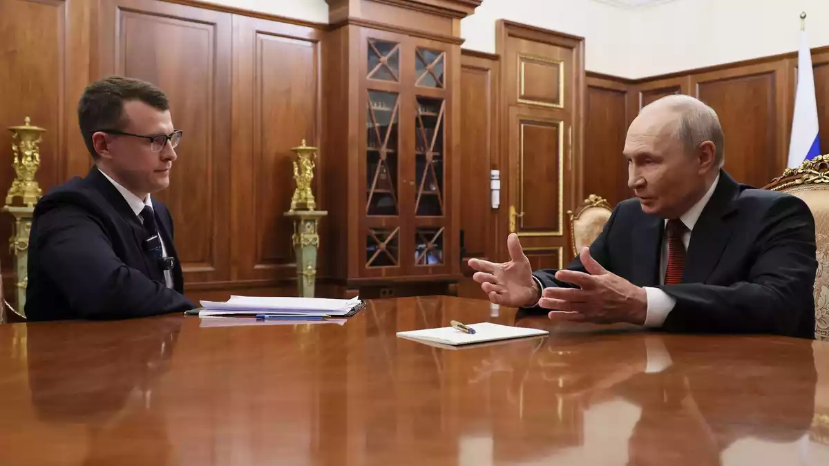 Kremlchef Wladimir Putin hat der Ukraine mit harten Antworten gedroht auf die jüngsten Drohenangriffe auf russische Ziele. - Bild: Mikhail Metzel/Pool Sputnik Kremlin via AP/dpa