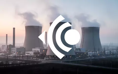 Moderne industrielle Kernkraftanlage bei Sonnenaufgang als Symbol für den Energiesektor - Foto: über boerse-global.de
