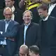 Hochkarätig besetzte Tribüne: Bundeskanzler Friedrich Merz (l), Ligapräsident Hans-Joachim Watzke (M) und Bundestrainer Jürgen Klopp. - Bild: Federico Gambarini/dpa
