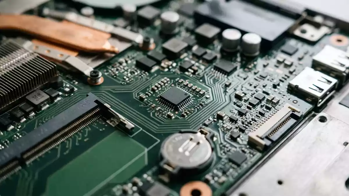 Microsoft erneuert Secure-Boot-Zertifikate für Windows 11 24H2 und 25H2