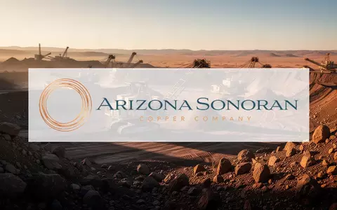 Abstrakte Darstellung einer modernen Bergbaustätte in einer Wüstenlandschaft bei Sonnenuntergang. - Foto: über boerse-global.de