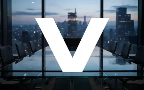 Abstrakte Darstellung eines modernen Konferenzraums in einem Hochhaus bei Dämmerung, symbolisiert Unternehmenskontrolle. - Foto: über boerse-global.de