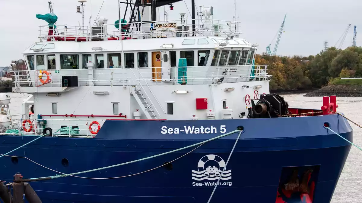Die «Sea-Watch 5» wurde von den italienischen Behörden für 45 Tage festgesetzt. (Foto: Archiv) - Bild: Daniel Bockwoldt/dpa