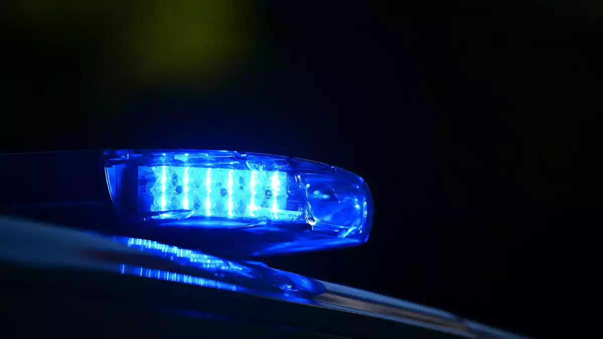 Im Berliner Stadtteil Prenzlauer Berg wurde eine Frauenleiche gefunden. Die Ermittler wenden sich nun an die Öffentlichkeit. (Symbolbild) - Bild: Markus Lenhardt/dpa