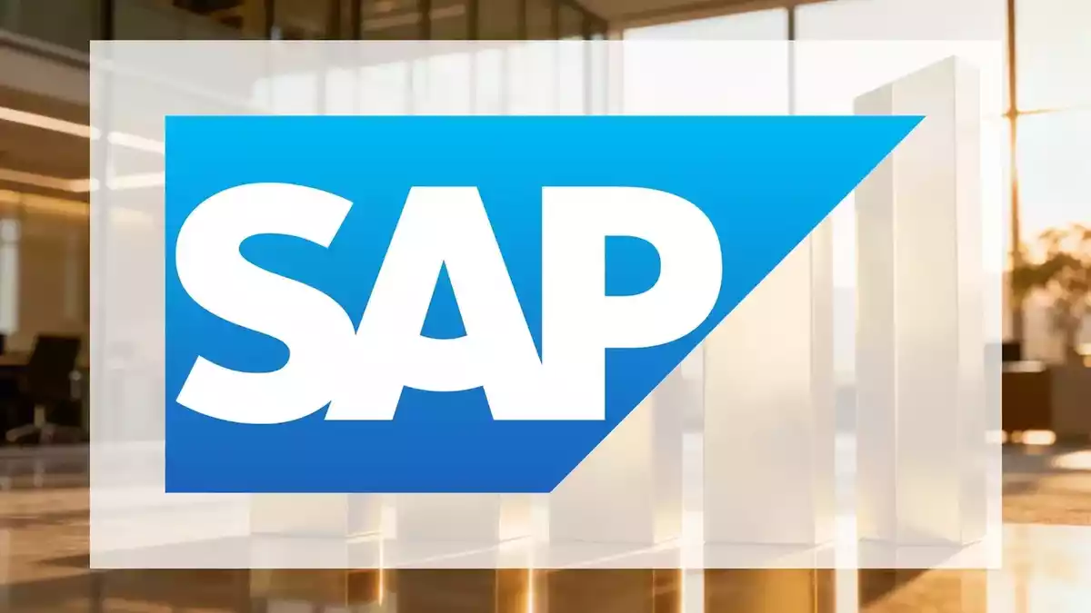 SAP Stock Rebounds 43% as AI Deals, Buybacks, and BlackRock Stake Signal Confidence