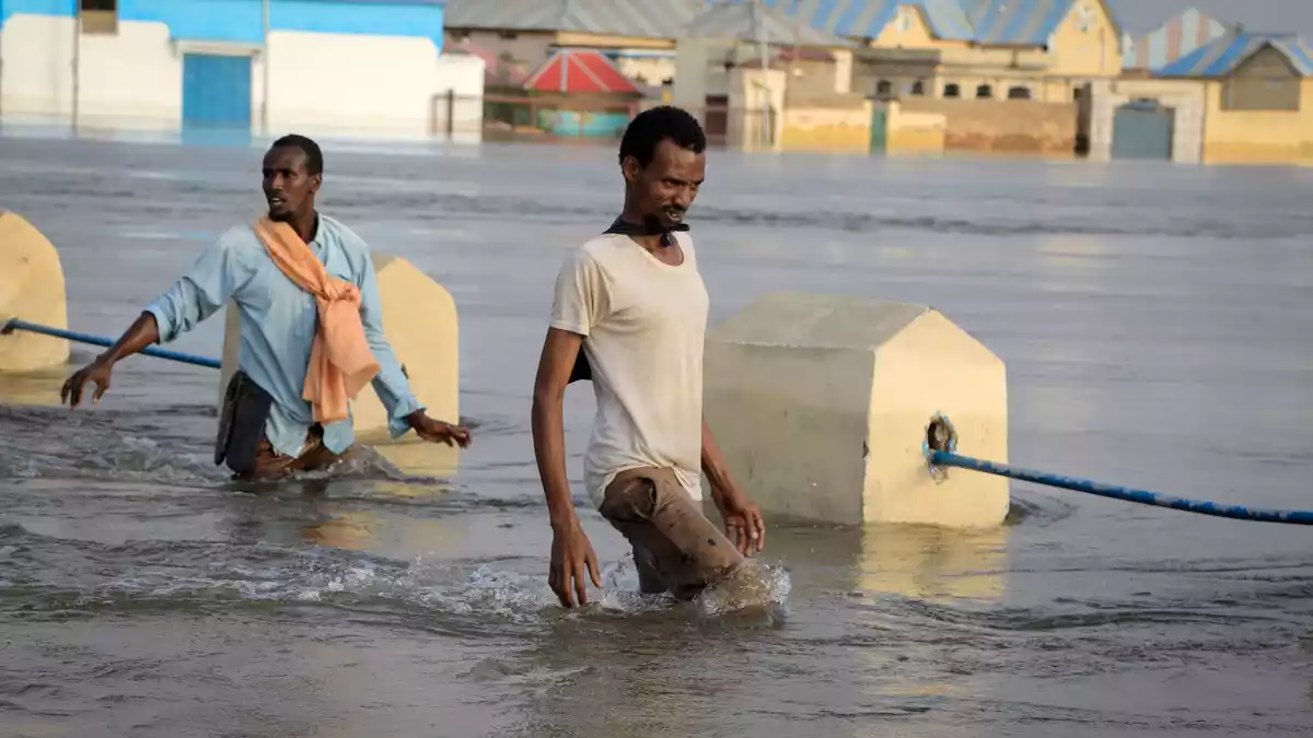 In vielen Ländern führt El Niño zu Überschwemmungen. (Symbolbild) - Bild: ---/AP/dpa