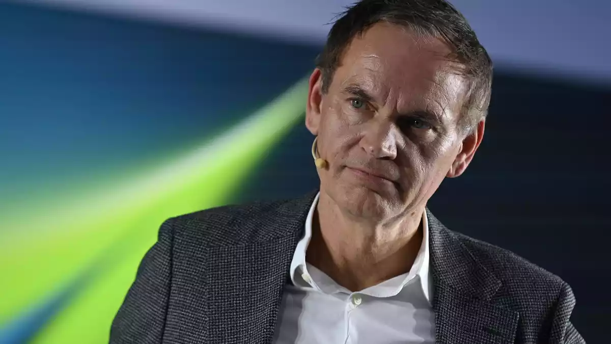 VW-Chef Oliver Blume sieht weiteren Handlungsbedarf. (Archivbild) - Bild: Johannes Neudecker/dpa
