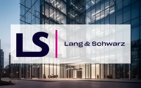 Abstraktes, modernes Bürogebäude in der Dämmerung als Symbol für unternehmerische Umstrukturierung. - Foto: über boerse-global.de