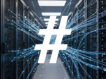 Abstrakte Darstellung eines modernen Rechenzentrums mit blau leuchtenden Glasfaserkabeln als Symbol für digitale Technologie. - Foto: über boerse-global.de