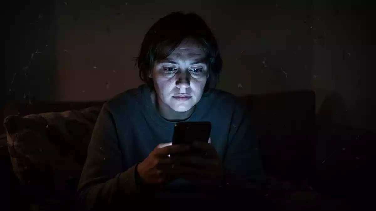 Oversharing als Bewältigungsstrategie: Psychologische Einblicke in übermäßiges Teilen