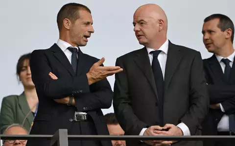Aleksander Ceferin (l) und Gianni Infantino sind die Big Player im Machtkampf der Fußball-Funktionäre. (Archivbild)  - Foto: Robert Michael/dpa
