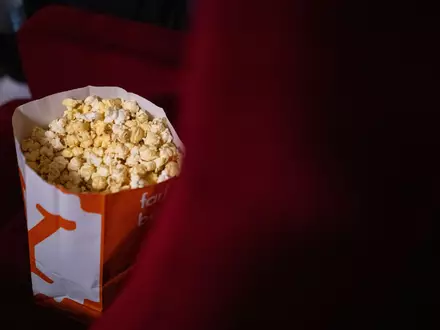 Die deutschen Kinos haben wieder mehr Tickets verkauft. (Symbolbild) - Foto: Sebastian Gollnow/dpa