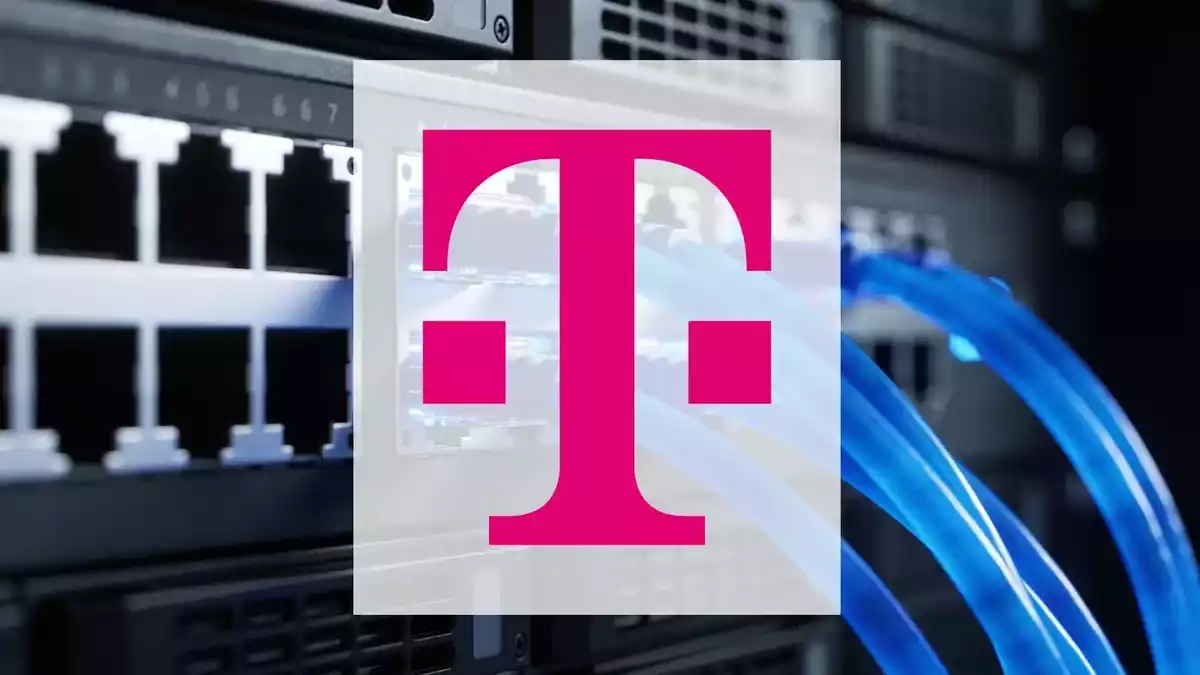 Deutsche Telekom Pivots to Europe: Poland Fibre Deal, World Cup Rights, US Merger Fades