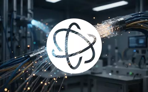 Abstraktes Bild von leuchtenden Glasfaserkabeln in einem modernen, technologischen Industrieumfeld. - Foto: über boerse-global.de