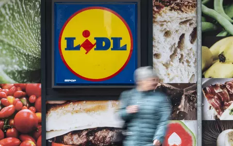 Der Discounter Lidl ruft spanische Würste zurück, bei denen die Kühlkette möglicherweise unterbrochen wurde. (Symbolbild) - Foto: Marijan Murat/dpa