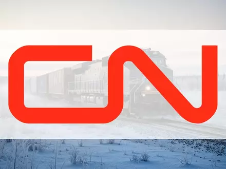 Güterzug in einer winterlichen kanadischen Landschaft als Symbol für Logistik und Schienentransport. - Foto: über boerse-global.de