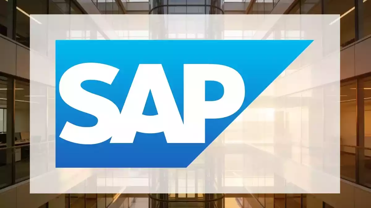 SAP Stock Rally: Insider Buying, Buybacks, and Analyst Caution