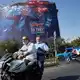Der Iran steckt in einer seiner schwersten Wirtschaftskrisen. (Archivbild) - Bild: Vahid Salemi/AP/dpa